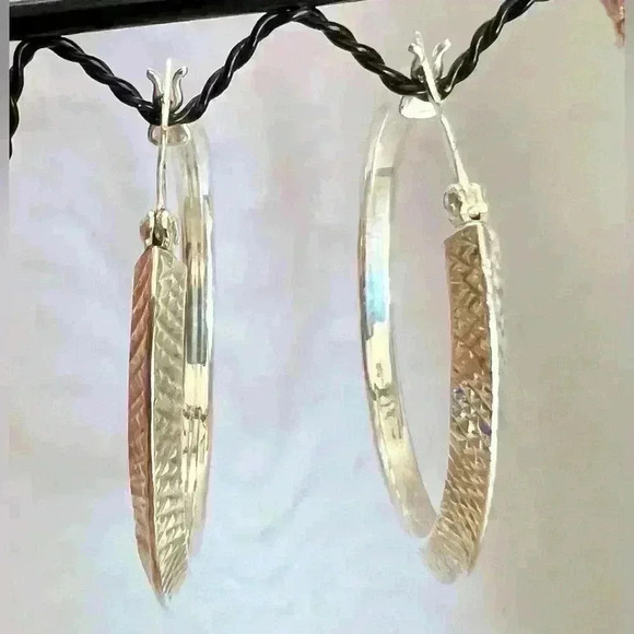 Macy’s Silver Hoops - Picture 3 of 4